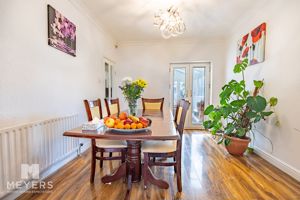 Dining Room- click for photo gallery